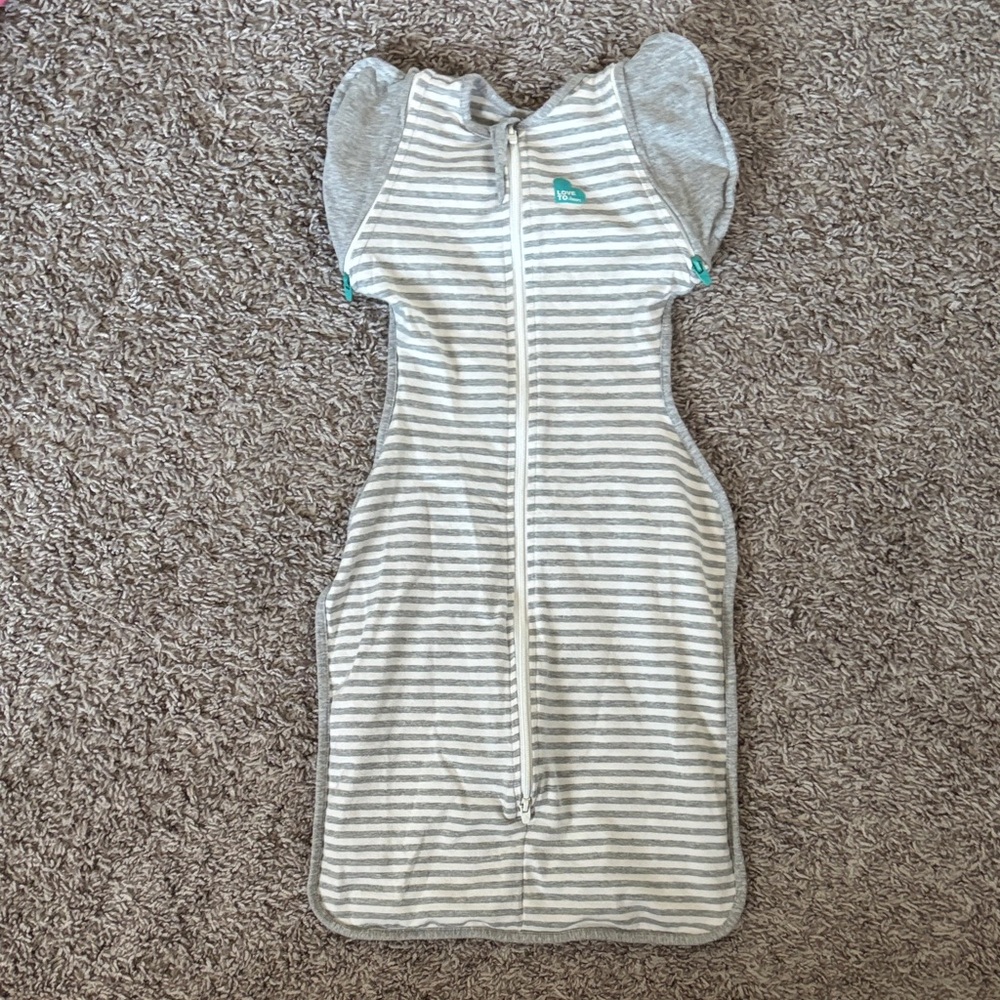 Love to Dream arms up transition swaddle